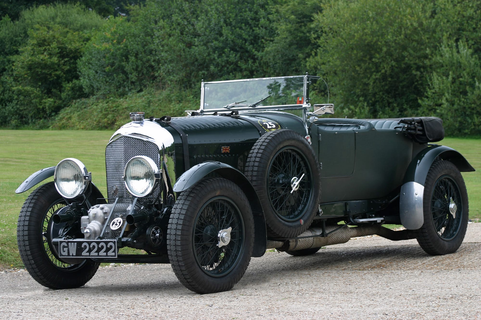 A photo of a 1931 Bentley Blower, photographed from the front three-quarter angle